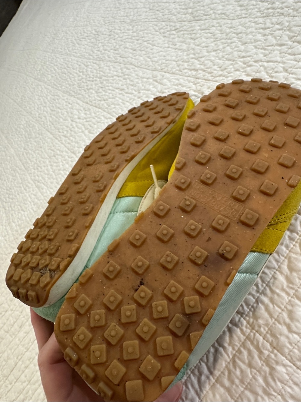 Nike 9.5 Pre Montreal Vintage Racer Women’s Retro Sneakers Yellow & Mint - Picture 5 of 6